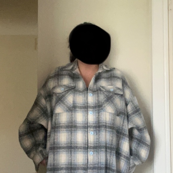 Red Sky Lumber Shacket - Picture 3 of 8